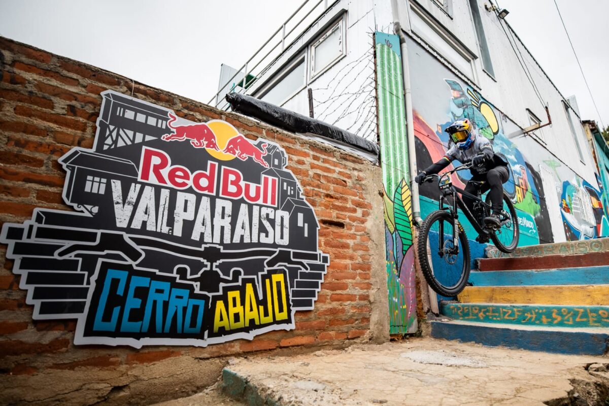 Red Bull Valparaíso Cerro Abajo 2025: La Carrera de Descenso Urbano Más Esperada del Año