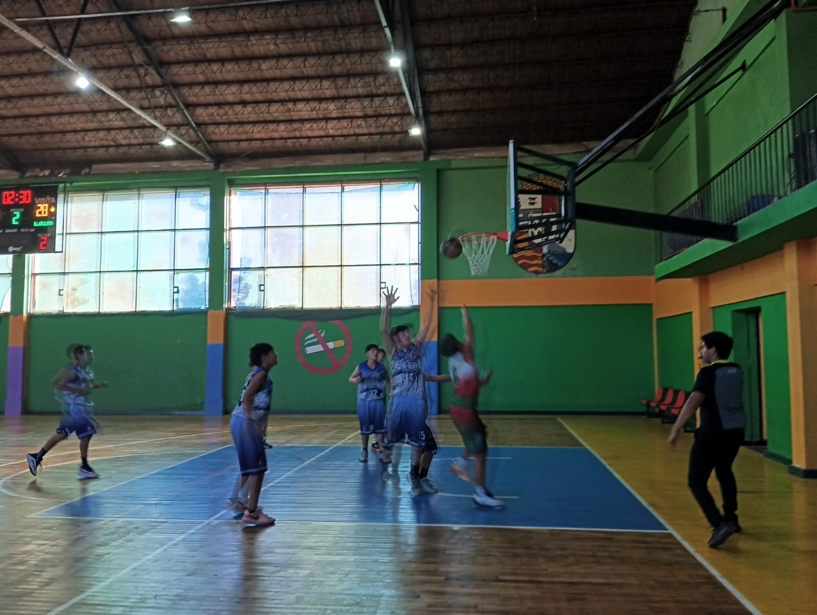 Tarde de Finales en Básquetbol y Tenis en Constitución