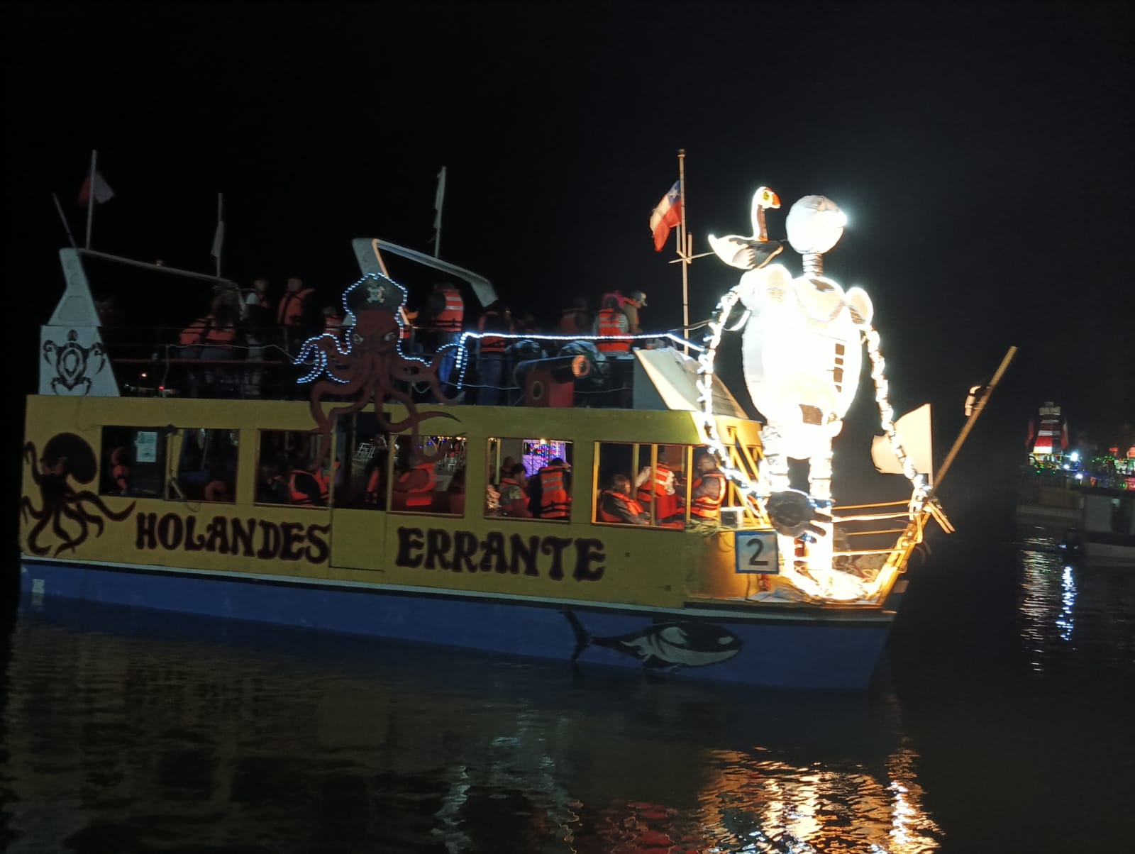 Noche Veneciana: Brillo, Música y Tradición a Orillas del Maule